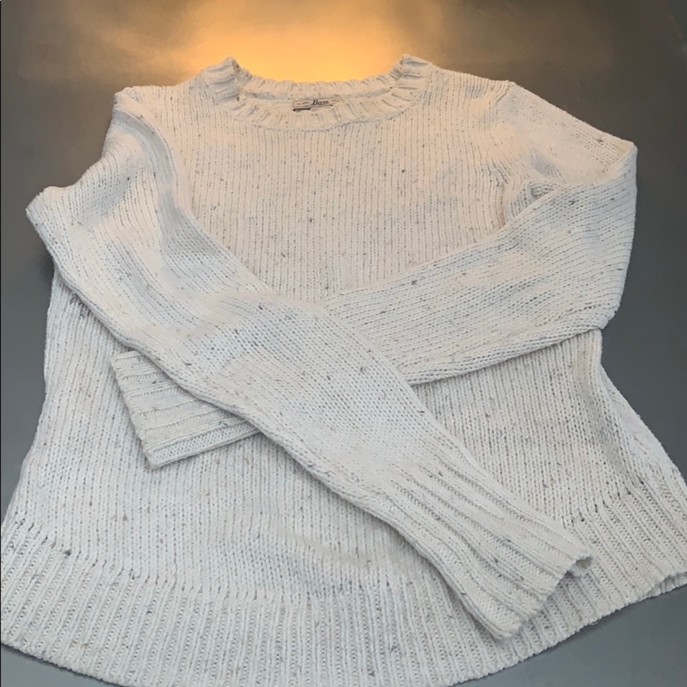 Bass sweater